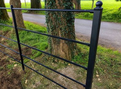 5 Rail Estate Railing
