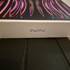 iPad Pro 4th Gen 11- inch Wi-fi 128GB M2 broken glass