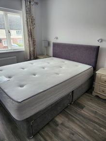 5ft bed base and headboard