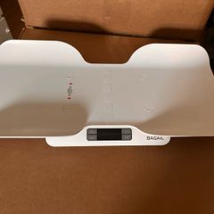 baby scales (from newborn to toddler)