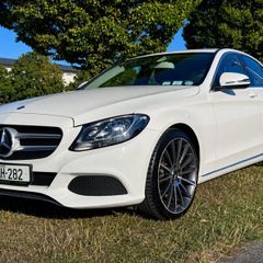 Mercedes-Benz C-Class 2016 (only 98,038KM)