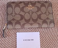 Coach purse (brand new)