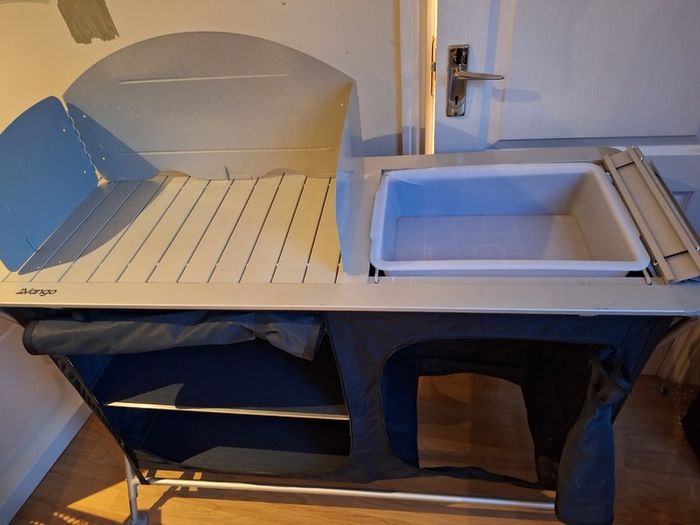 Camping kitchen
