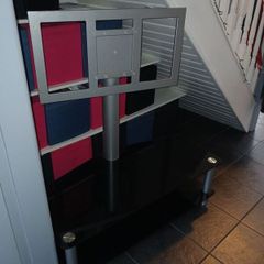 Free TV Stand
