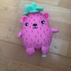 Maria Elizabeth Colour Splash Strawberry plush