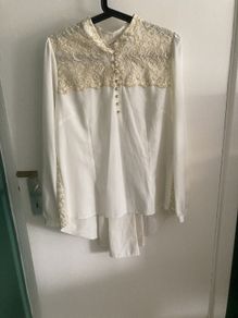 BNWT cream & gold blouse