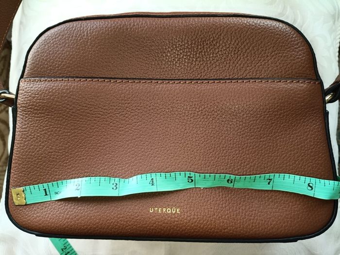 Uterque ladies crossbody genuine leather handbag in excellent condition and never used see last three photos for exact measurements FREE STANDARD POSTAGE INCLUDED