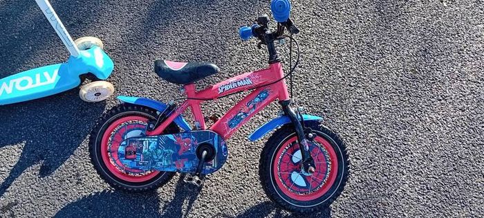 Kids Bikes & Scooters