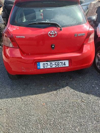 Toyota yaris for parts