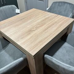Kitchen table and 4 chairs
