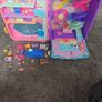 Polly Pocket Pollyville Resort Playset Rolling Suitcase Image 4