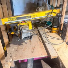 Radial arm saw