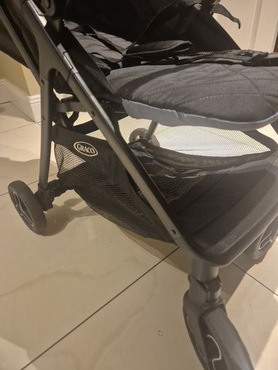 graco lightweight pram