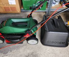 Bosch Universal Rotak 37-570 corded lawnmover
