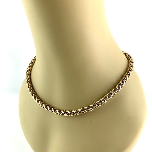 Vintage gold tone necklace
