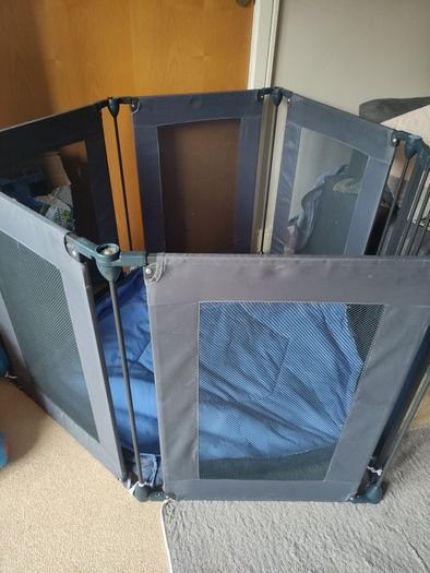 Baby playpen