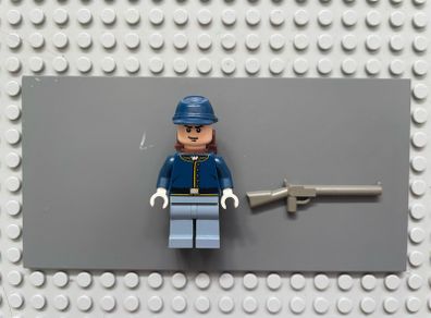 lego the Lone Ranger tlr019 Cavalry Soldier minifigure- Backpack, Black Eyebrows, Crooked Smile