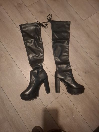 Womens boots size UK7/41