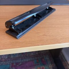 A4 - 3 ring paper punch