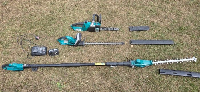20v cordless Ferrex 2 x Hedge trimmers and chainsaw