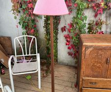 floor lamp