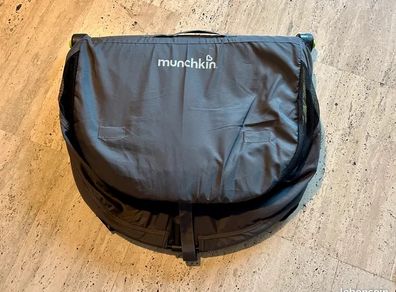 Munchkin compact foldable bassinet, tommee tippee bottle maker and Steriliser