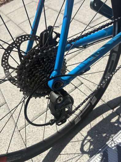 Cube Attain Race - 53cm