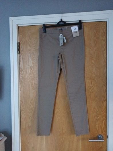 Primark Push Up Stretch  Jeggins. S.12.   B.N.W.T.