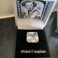 The Hollywood Collection Newbridge Ring