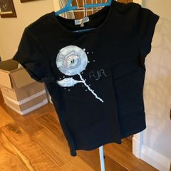 Black T shirt