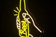 Beer Neon Sign Hand Holding Beer Bottle Neon Light Sign Yellow White Led Neon Light for Wall Decor USB Beer Letter Led Sign for Bar Club Pub Store Shop Wedding Birthday Party Decor Sign (FREE POSTAGE)