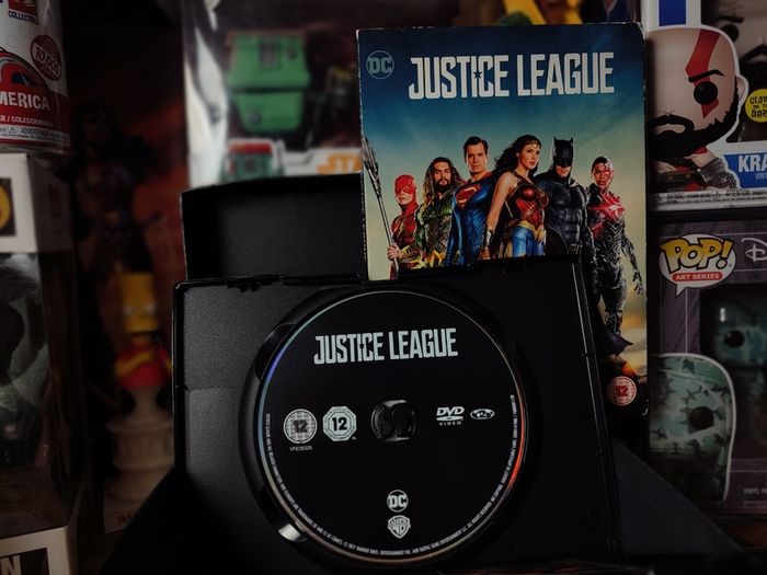 Justice League ! DVD with Slipcase ! 2018 ! Wonder Woman ! Batman ! Superman ! DC ! Marvel !