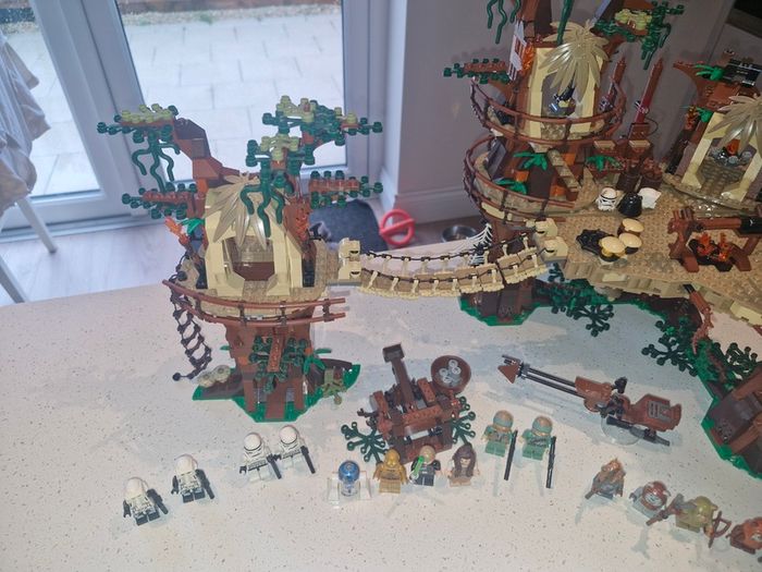 Lego UCS Ewok Village - 10236 (Retired)