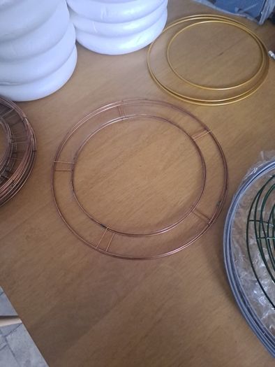 wreath rings