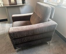 Sitting room suite. 3/4 seater recliner, and chair