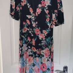 Dresses mainly, 14.