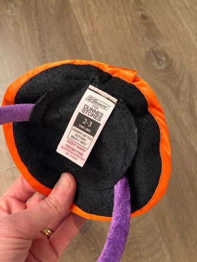 Mini witches hat hair band size 2-3 years