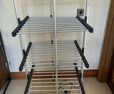 Heated clothes airer