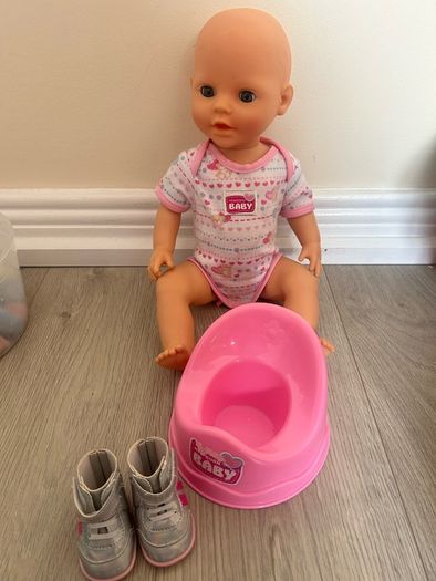 dolls with accessories