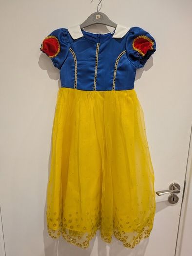 Halloween Snow White
