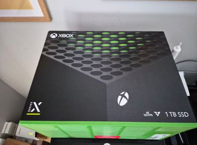 Xbox Series X 1TB Bundle