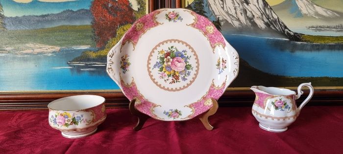 Rare And Vintage 21 Piece Royal Albert Lady Carlyle Bone China Tea Set For 6 Person Setting Made In England