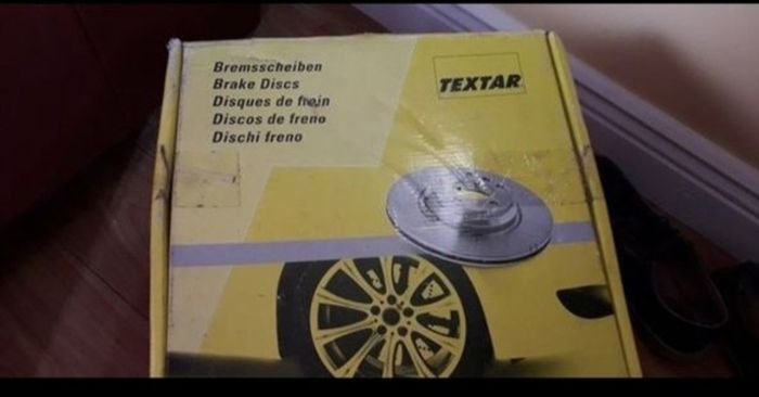 Brake discs x 4 - brand new