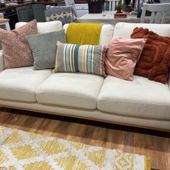 Kave Mihaela Boucle Sofa / Couch