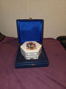 Royal Doulton P&O Cruises Canberra World Cruise 1989 Commemorative bonechina Box