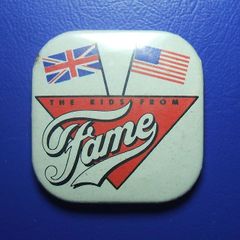 THE KIDS FROM FAME (TV series) - British concert tour promotional button badge (1982 / 1983)