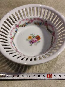 Lovely Antique Bavaine Flowery Dish.
