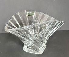 Newgrange Living Crystal Glass Bowl Centrepiece Fruit Bowl