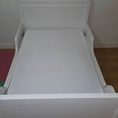 IKEA SUNDVIK Extendable Children's Bed plus IKEA OMSINT Pocket Sprung Mattress