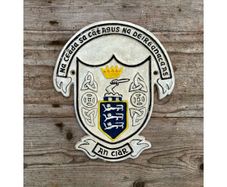 Clare Crest Cast Iron HS52